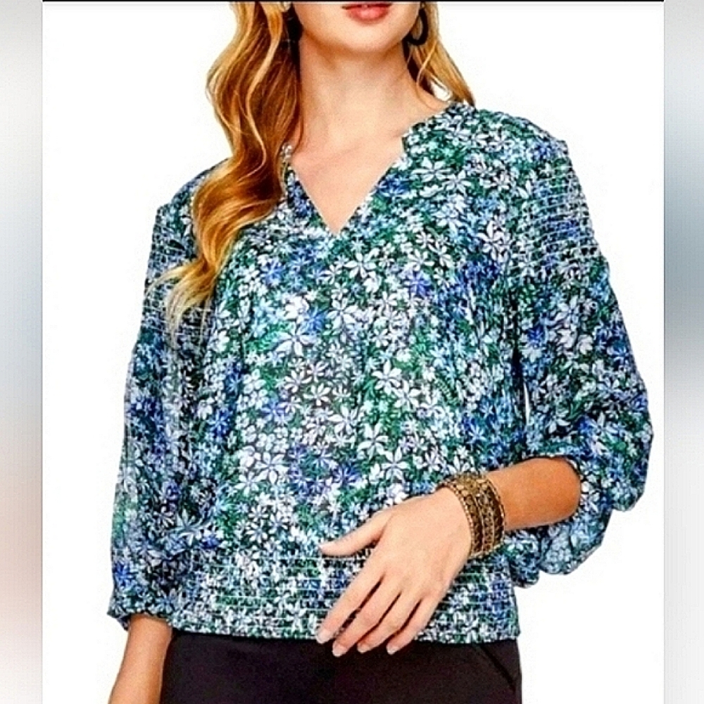 NWT 1X or 2X Karl Lagerfeld Paris Floral Blouse